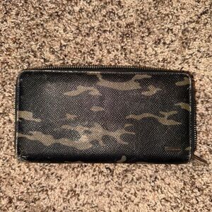 Dolce & Gabbana Camouflage Zip Wallet